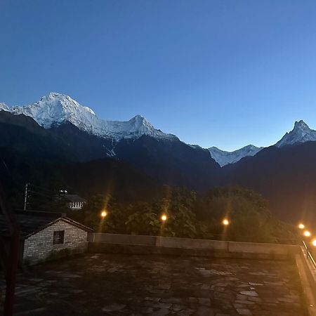 Hill Top Lodge Ghandruk Astam Bagian luar foto